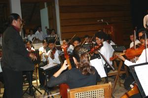 Concierto de medio año de la Orquesta Juvenil de Nicaragua, Coro de la Casa de los Tres Mundos y Coro de Sinfonietta